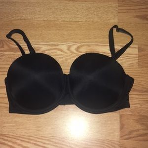 Black Victoria secrets bra